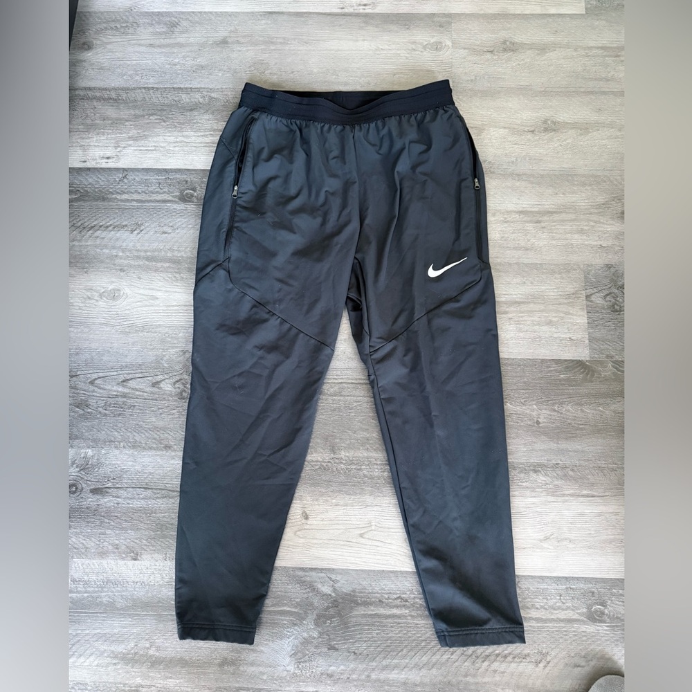 Nike Men’s sweatpants